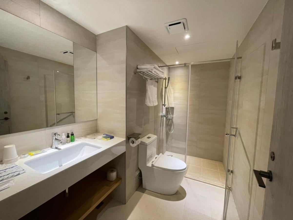 Dahu Park Hotel Taipei Bagian luar foto